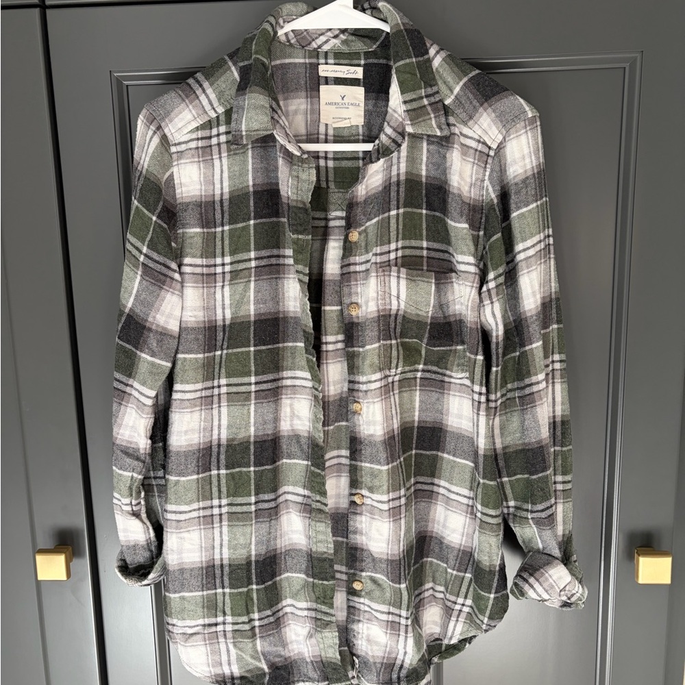 American Eagle Outfitters Green and White Plaid Shirt